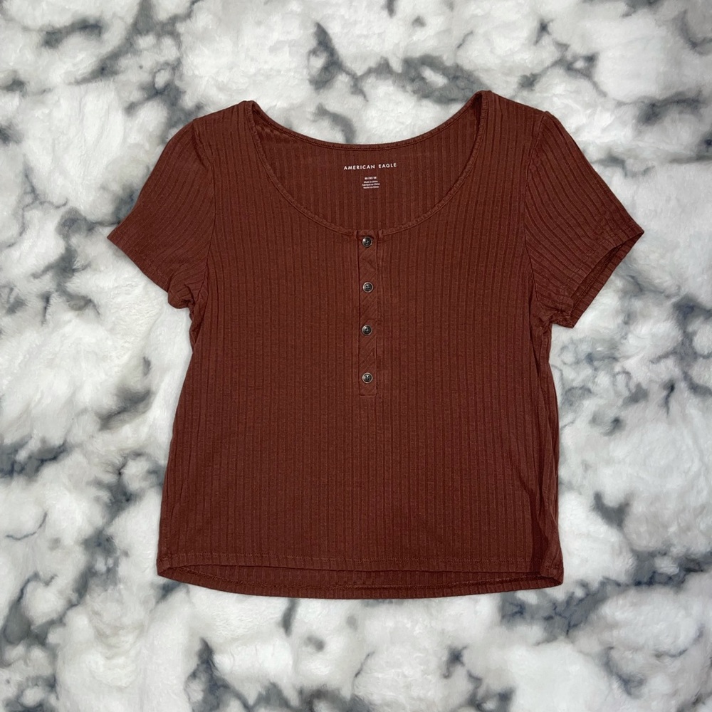 Cropped button up American Eagle t-shirt